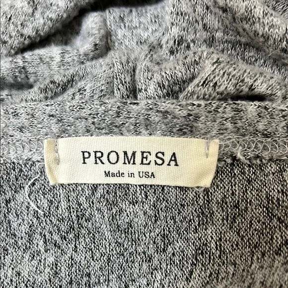 Backless Long Sleeve Sweater - Picture 3 of 3